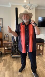Photo of singer, Paul Watkins.