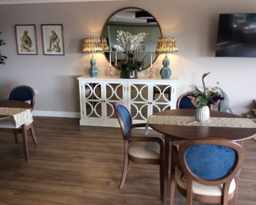 Photo showing dining tables and chairs